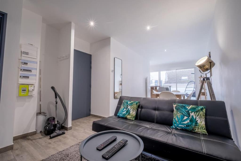 Le Trianon - Parking Prive Apartment Reims Luaran gambar