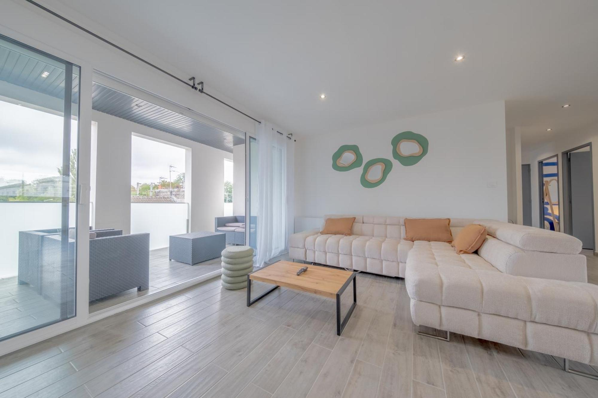 Le Trianon - Parking Prive Apartment Reims Luaran gambar
