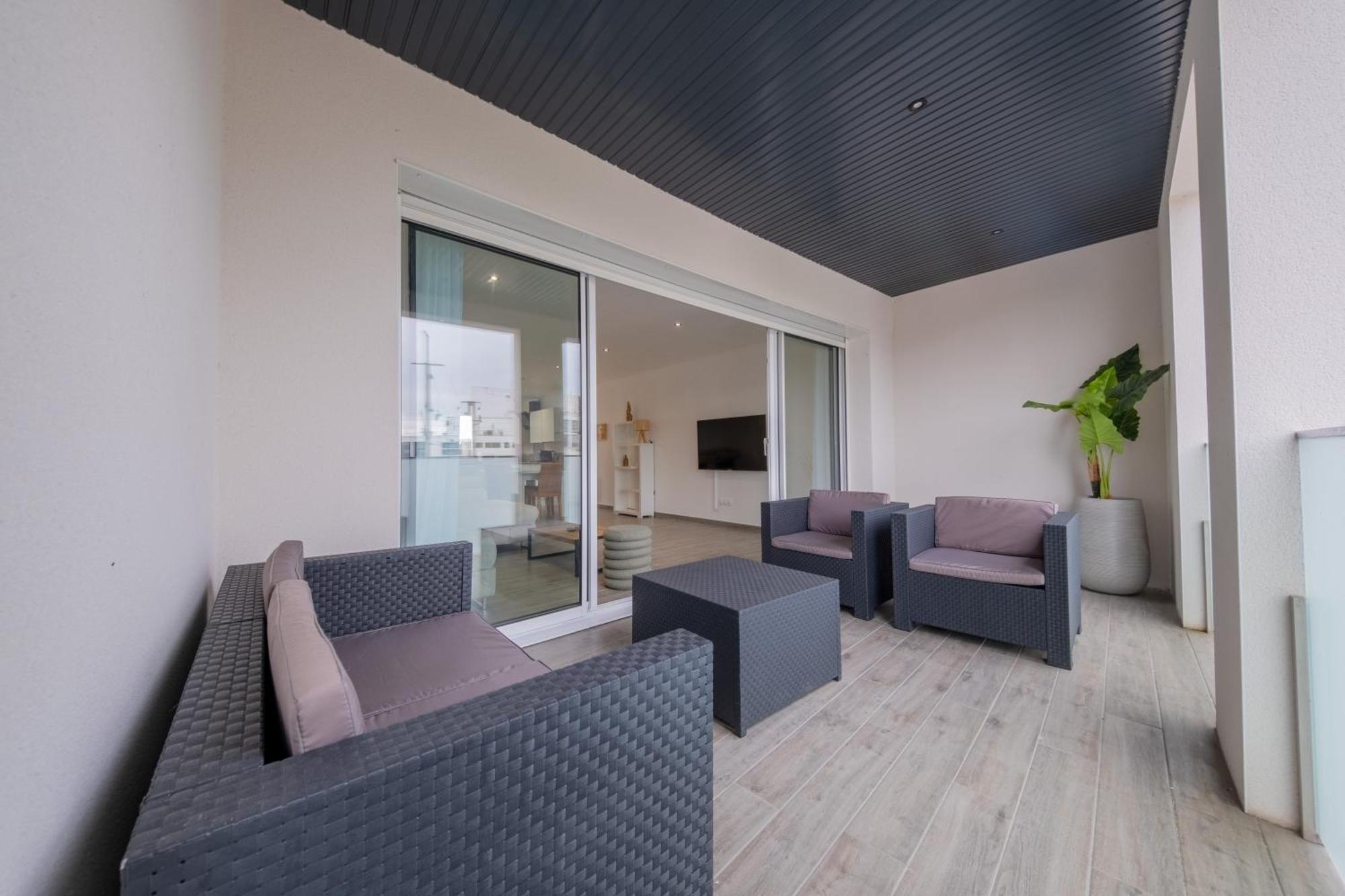 Le Trianon - Parking Prive Apartment Reims Luaran gambar