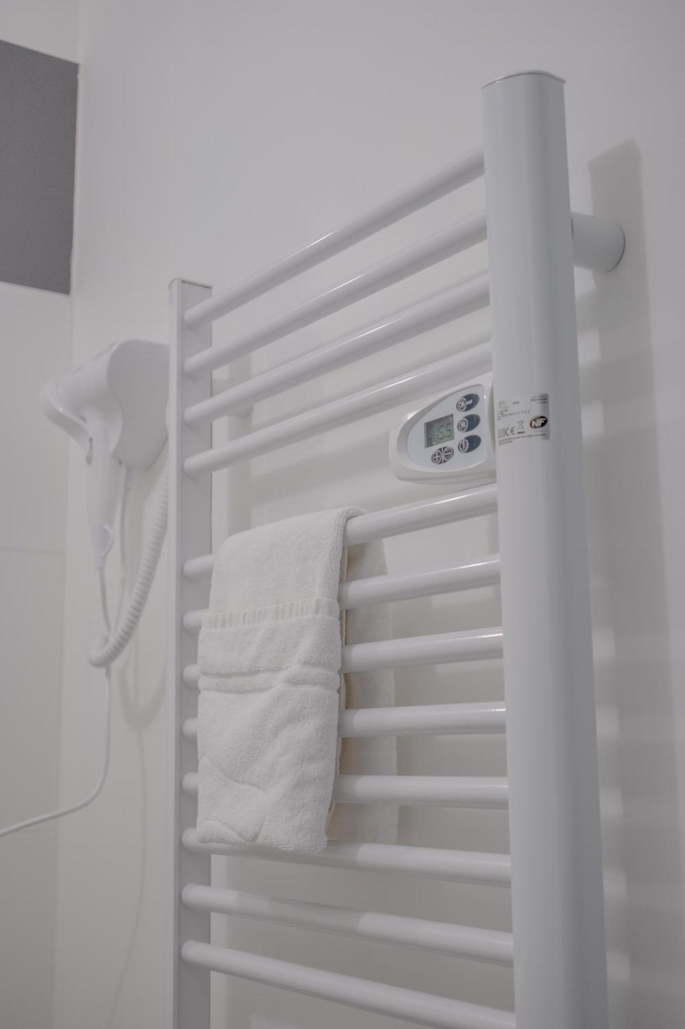 Le Trianon - Parking Prive Apartment Reims Luaran gambar